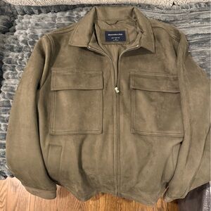 Abercrombie & Fitch men’s green jacket in suede (like new) size small